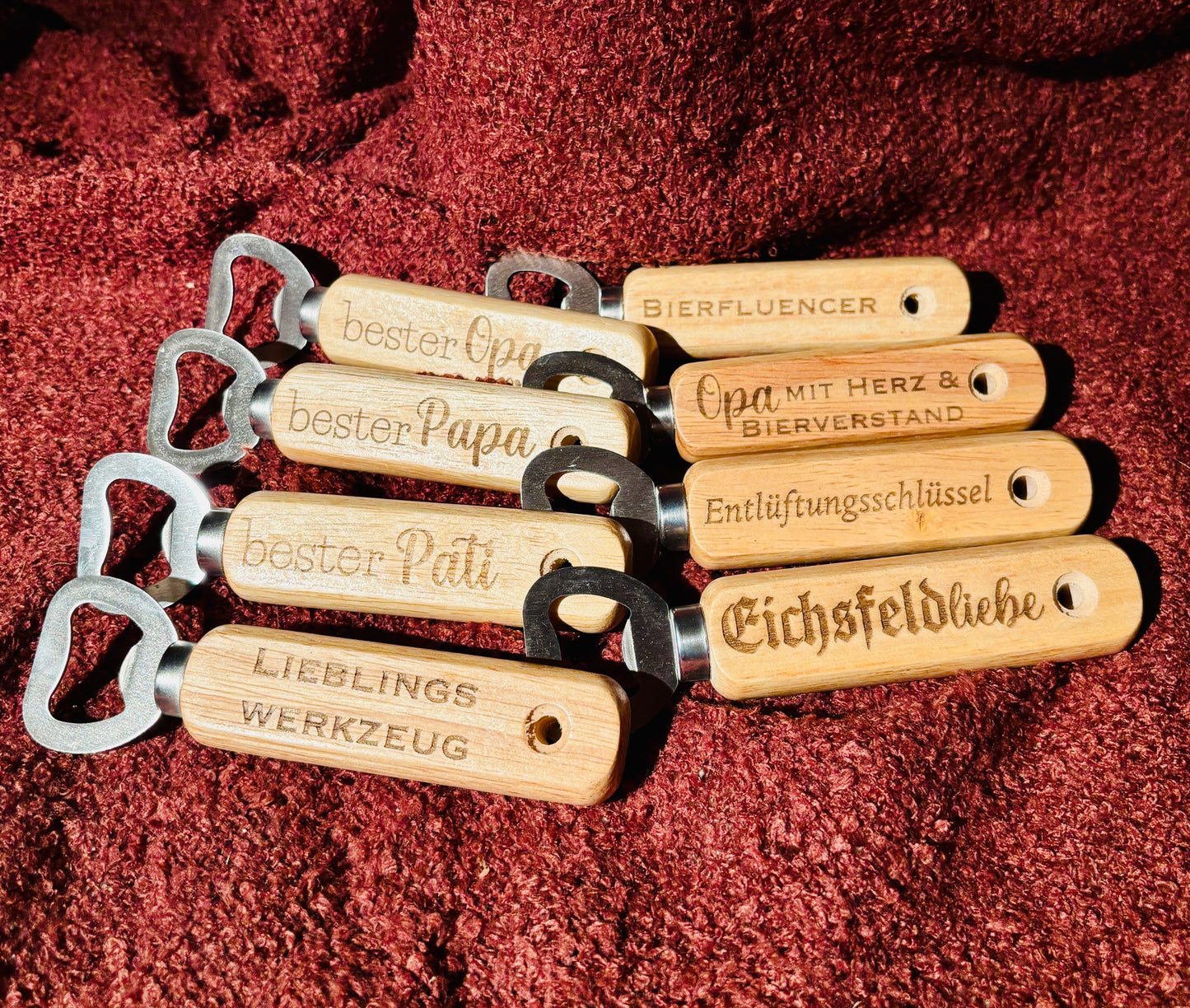 Flaschenöffner aus Holz – mit individueller Gravur